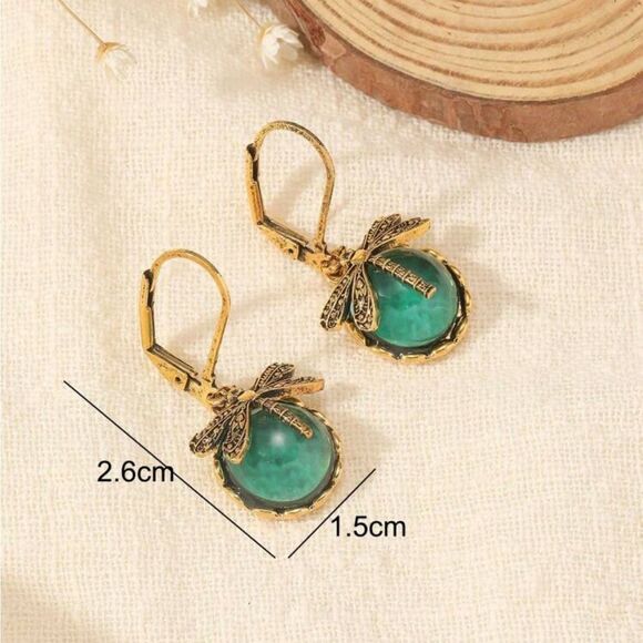 Vintage Style Dragonfly Shape Green Crystal Pendant Bohemian Earrings - Picture 2 of 10
